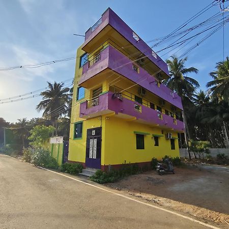 Gratitude Inn, Near Serenity Beach ปอนดิเชอรี ภายนอก รูปภาพ