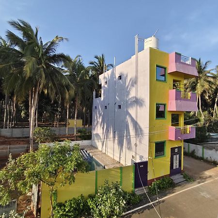 Gratitude Inn, Near Serenity Beach ปอนดิเชอรี ภายนอก รูปภาพ